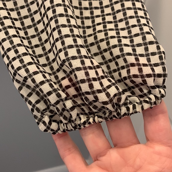 Sophie Max Ivory/Black Blouse Sz M - Picture 5 of 7